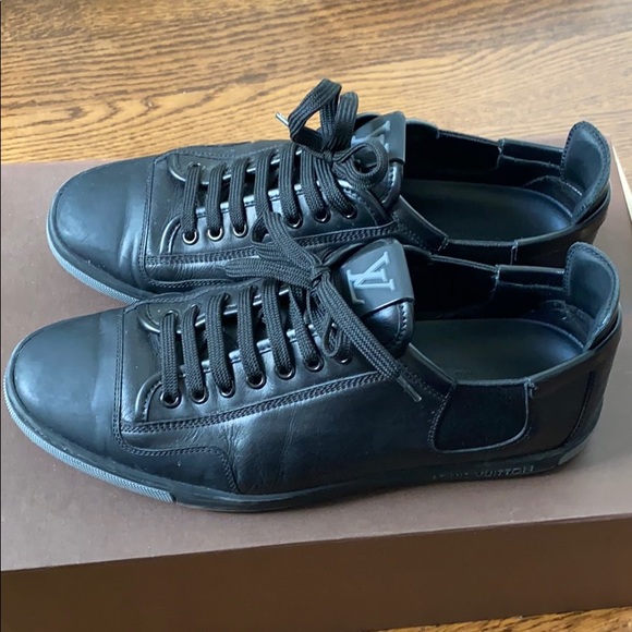 Men’s Louis Vuitton sneakers - Picture 1 of 6